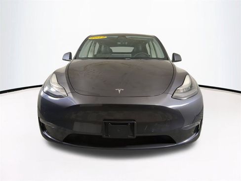 Used 2021 Tesla Model Y Long Range image 3
