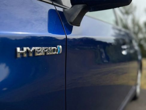 Used 2010 Toyota Prius Five FWD image 37