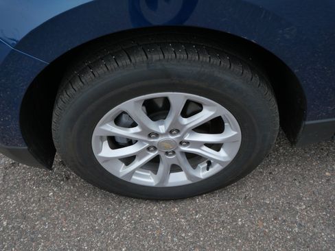 Used 2020 Chevrolet Equinox LT AWD/4WD image 16