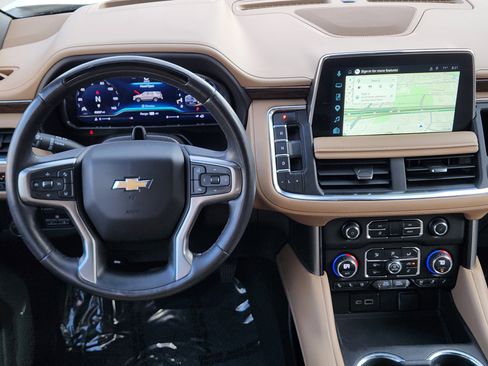 Used 2023 Chevrolet Tahoe Premier w/ Advanced Technology Package image 31