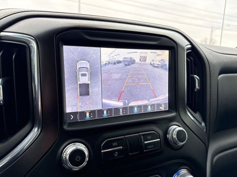 Certified 2019 GMC Sierra 1500 AT4 w/ AT4 Premium Package image 22