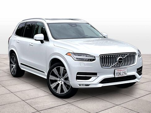 Used 2023 Volvo XC90 B6 Ultimate w/ Protection Package Premier AWD/4WD image 2