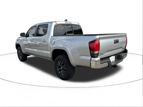 Used 2023 Toyota Tacoma SR5 w/ SR5 Appearance Package RWD image 5