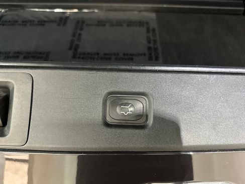 Used 2026 Ford Expedition Tremor AWD/4WD image 40