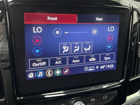 Certified 2023 Chevrolet Traverse LT w/ LPO, Floor Liner Package AWD/4WD image 21