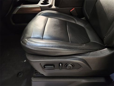 Used 2019 Chevrolet Silverado 1500 LT Trail Boss image 24