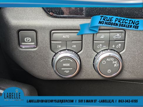 Used 2026 GMC Sierra 1500 SLE w/ Preferred Package AWD/4WD image 21