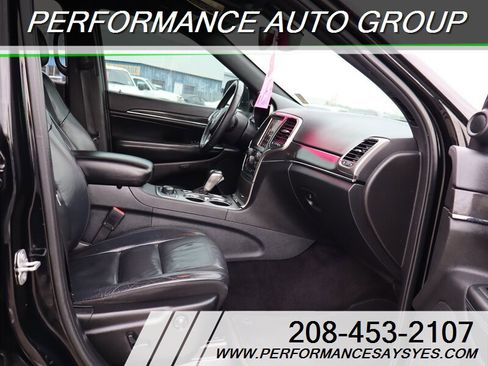 Used 2018 Jeep Grand Cherokee Limited image 13