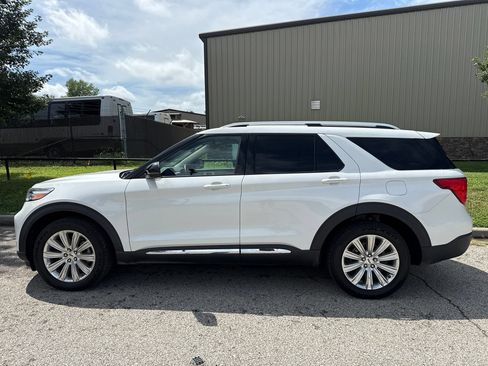 Used 2020 Ford Explorer Limited AWD/4WD image 9