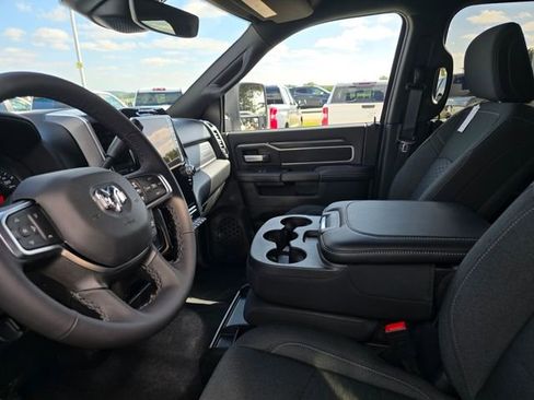 Used 2025 RAM 2500 Big Horn image 25