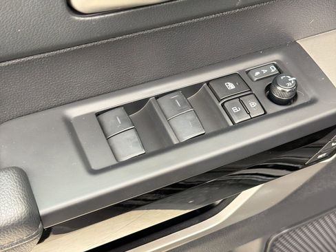 Used 2023 Toyota Tundra Limited w/ Power Package AWD/4WD image 13