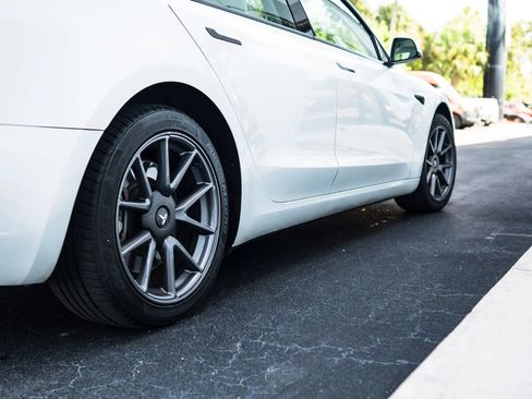 Used 2023 Tesla Model 3 Standard Range RWD image 10