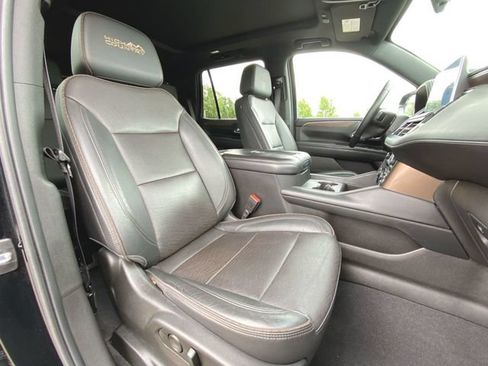 Used 2021 Chevrolet Tahoe High Country w/ Premium Package AWD/4WD image 29