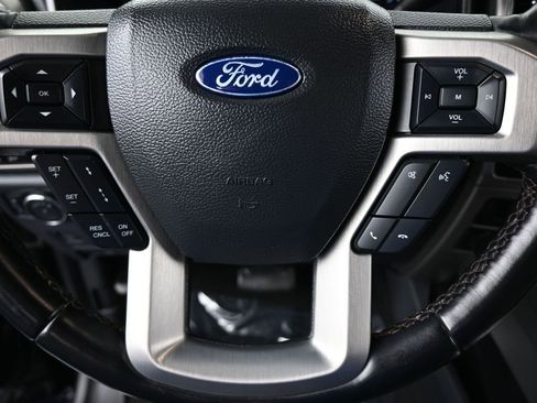 Used 2022 Ford F350 Platinum image 34