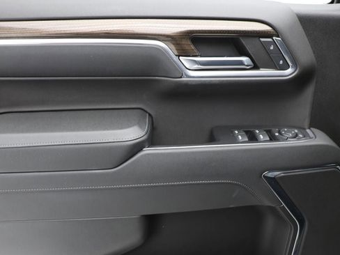 Used 2024 Chevrolet Silverado 1500 LT image 15