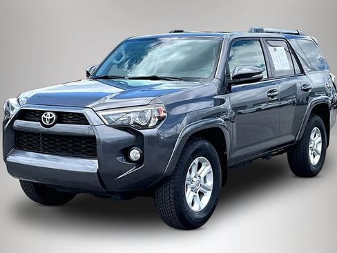 Used 2019 Toyota 4Runner SR5 Premium RWD image 2