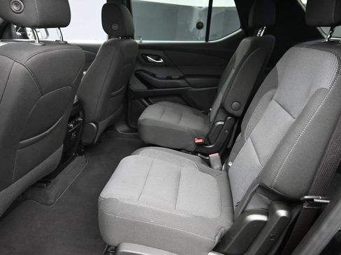 Used 2023 Chevrolet Traverse LT AWD/4WD image 14