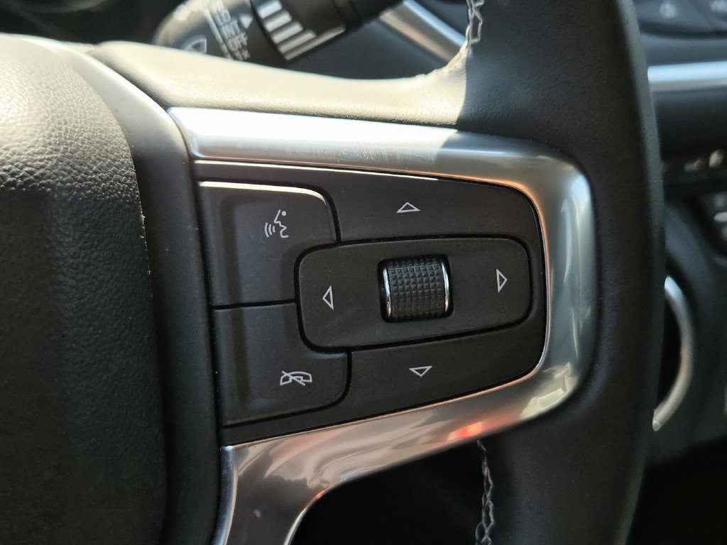 Used 2024 Chevrolet Blazer LT FWD image 25