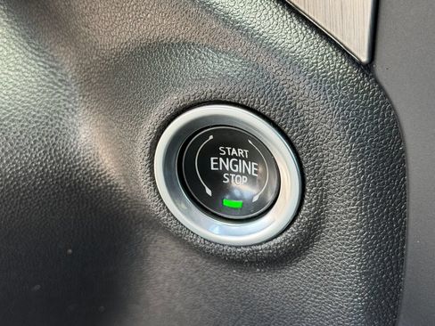Used 2022 GMC Sierra 1500 Denali w/ Denali Premium Package AWD/4WD image 35