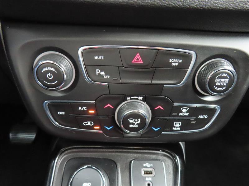Used 2019 Jeep Compass Limited w/ Safety & Security Group AWD/4WD image 28