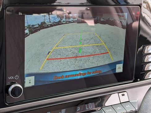 Used 2025 Toyota Camry LE w/ Convenience Package image 13