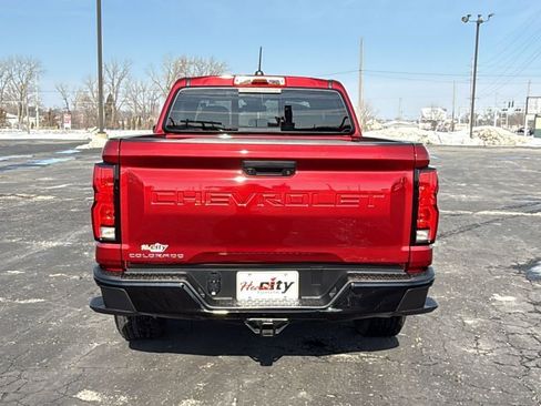 Used 2024 Chevrolet Colorado Z71 w/ Z71 Convenience Package 2 image 6