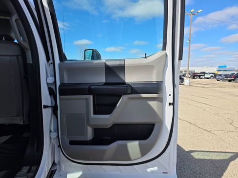 Used 2021 Ford F450 XL w/ Power Equipment Group image 27
