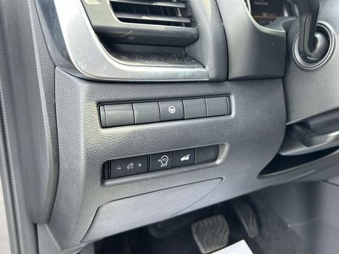 Certified 2023 Nissan Rogue SV w/ SV Premium B Package AWD/4WD image 17