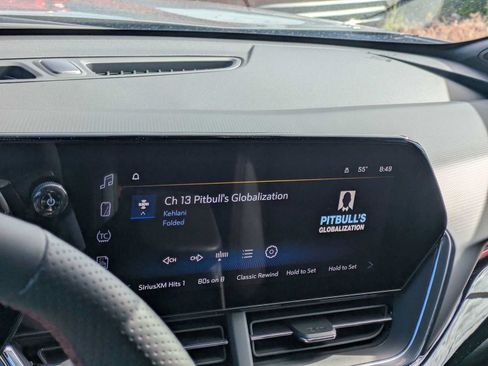 New 2026 Chevrolet Trax RS w/ Sunroof Package FWD image 31