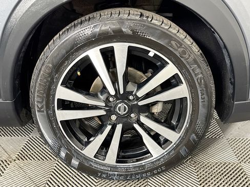 Used 2019 Nissan Kicks SV image 37