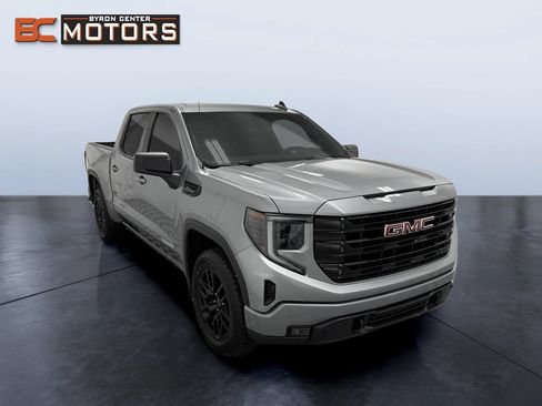 Used 2023 GMC Sierra 1500 Elevation AWD/4WD image 7