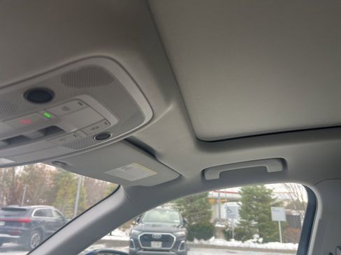 Used 2023 Audi Q3 2.0T Premium Plus image 58