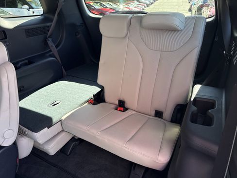 Certified 2024 Hyundai Palisade Calligraphy image 18