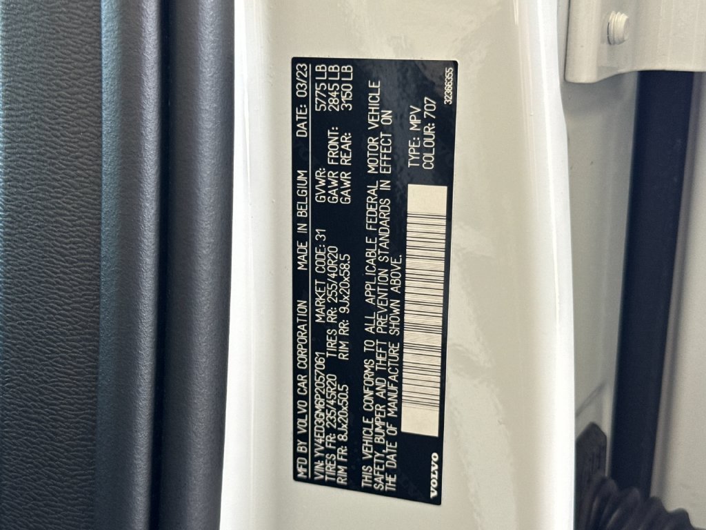 Certified 2023 Volvo C40 P8 Recharge Ultimate w/ Protection Package Premier AWD/4WD image 27