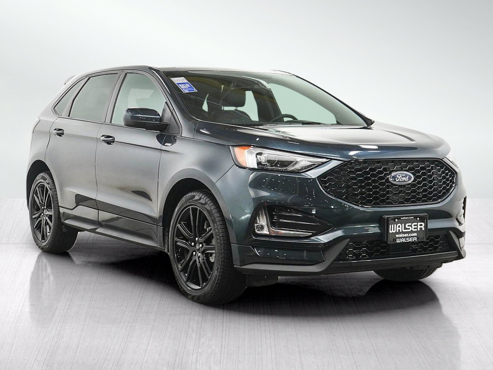 Used 2022 Ford Edge ST-Line w/ Class II Trailer Tow Package AWD/4WD image 7