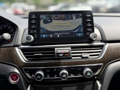 Used 2020 Honda Accord EX image 29