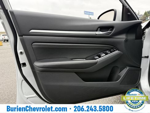 Used 2023 Nissan Altima 2.5 SL image 11