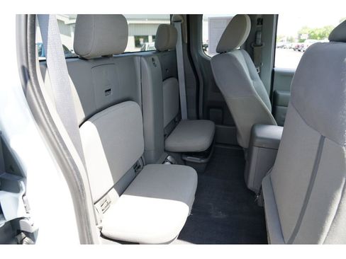 Used 2019 Nissan Frontier S image 26