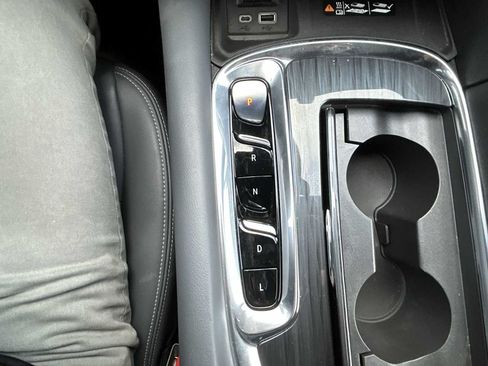 Used 2023 Buick Enclave Premium FWD image 19