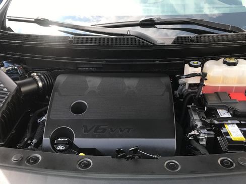 Certified 2023 Buick Enclave Essence w/ Experience Buick Package AWD/4WD image 7