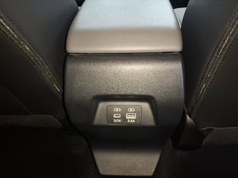 Used 2024 Subaru Crosstrek 2.0i Premium image 21
