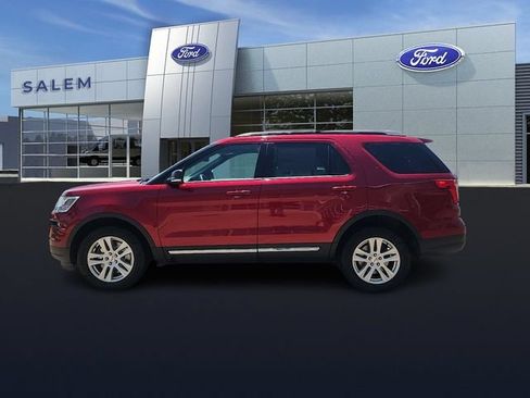 Certified 2019 Ford Explorer XLT w/ Equipment Group 202A AWD/4WD image 5