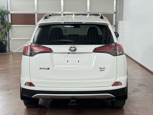 Used 2017 Toyota RAV4 XLE image 4
