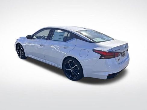 New 2025 Nissan Altima 2.5 SR image 4