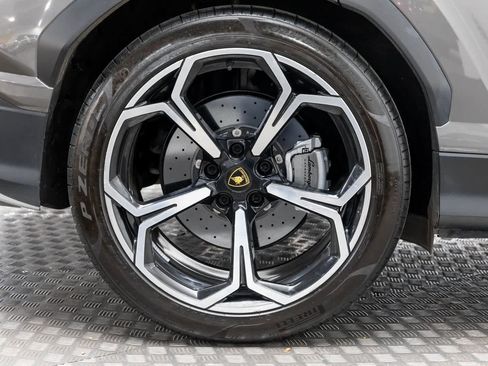 Used 2022 Lamborghini Urus image 65