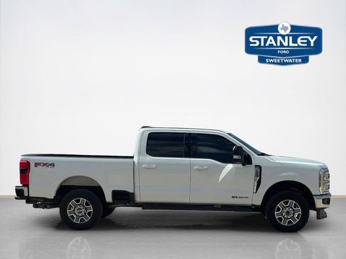 Used 2024 Ford F250 Lariat w/ FX4 Off-Road Package AWD/4WD image 9
