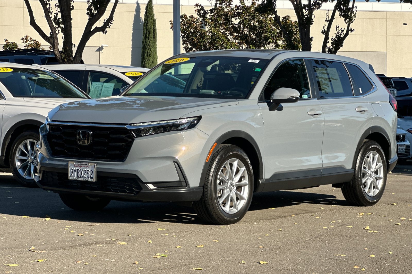 Used 2026 Honda CR-V EX image 8