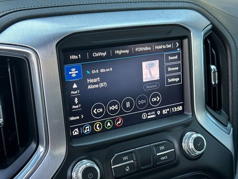 Used 2023 GMC Sierra 2500 SLT w/ SLT Premium Package image 16