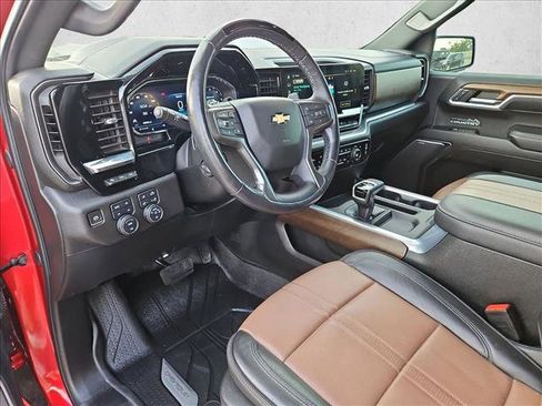 Certified 2024 Chevrolet Silverado 1500 High Country AWD/4WD image 10