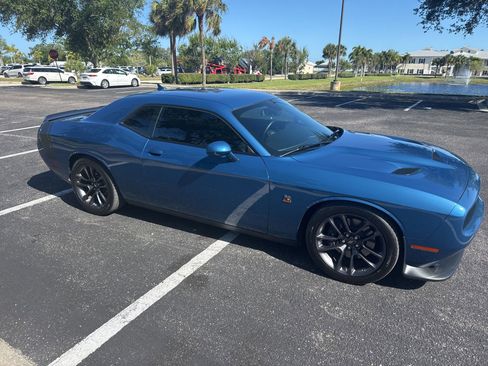 Used 2023 Dodge Challenger R/T Scat Pack w/ Scat Pack Stripe image 2